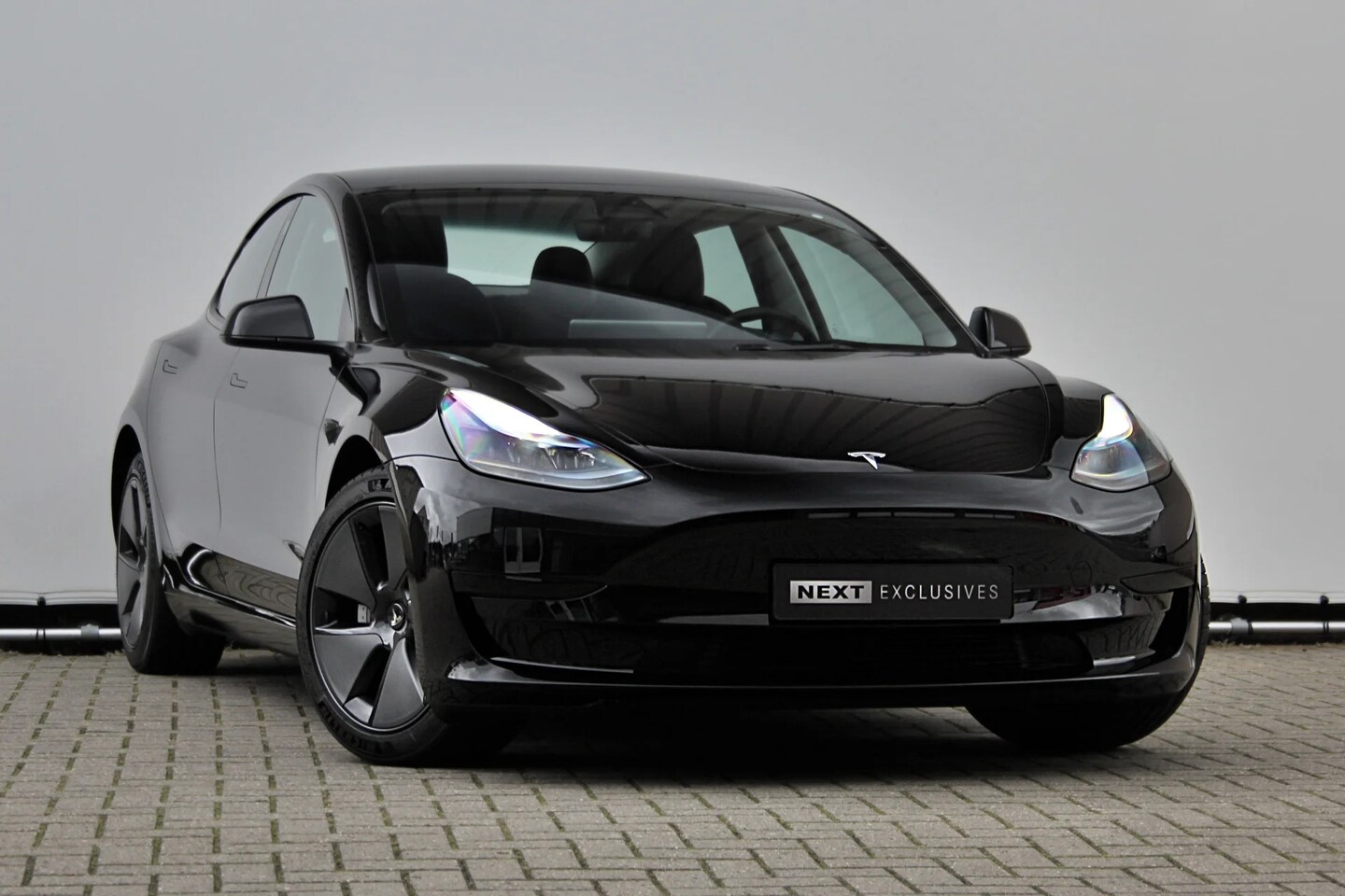 Tesla Model 3 - Standard RWD Plus 60 kWh | BTW | Autopilot | ACC | Blindspot | Stuurwielverwarming - AutoWereld.nl