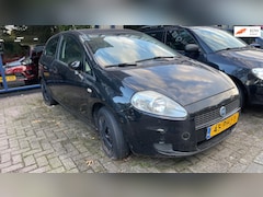 Fiat Grande Punto - 1.4 Sportsound*het betreft een auto voor een opknapper