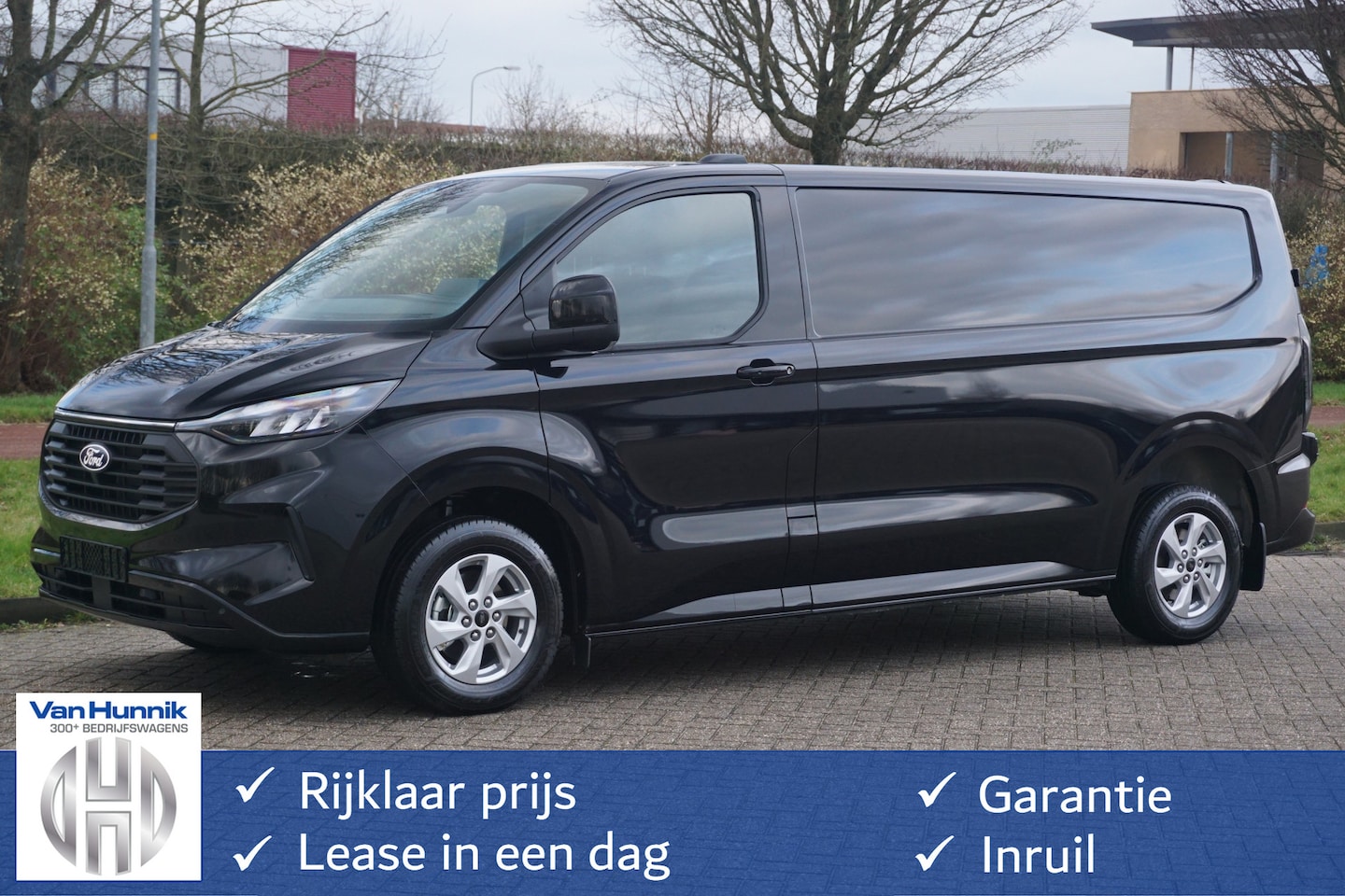 Ford Transit Custom - 300L 136PK Limited AUT MY2024 Navi, Cam, Adap. Cruise, 16" LM, Trekhaak!! NR. 245 - AutoWereld.nl