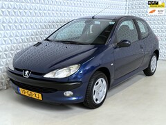 Peugeot 206 - 1.4 Gentry AUTOMAAT Airco 167000km (2000)