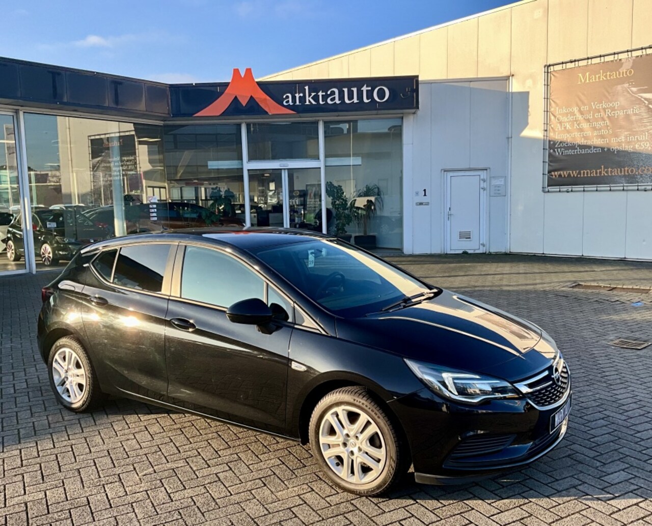 Opel Astra - 1.0 Business+ Carplay Navi Cruise Bluetooth Parkeersensoren - AutoWereld.nl