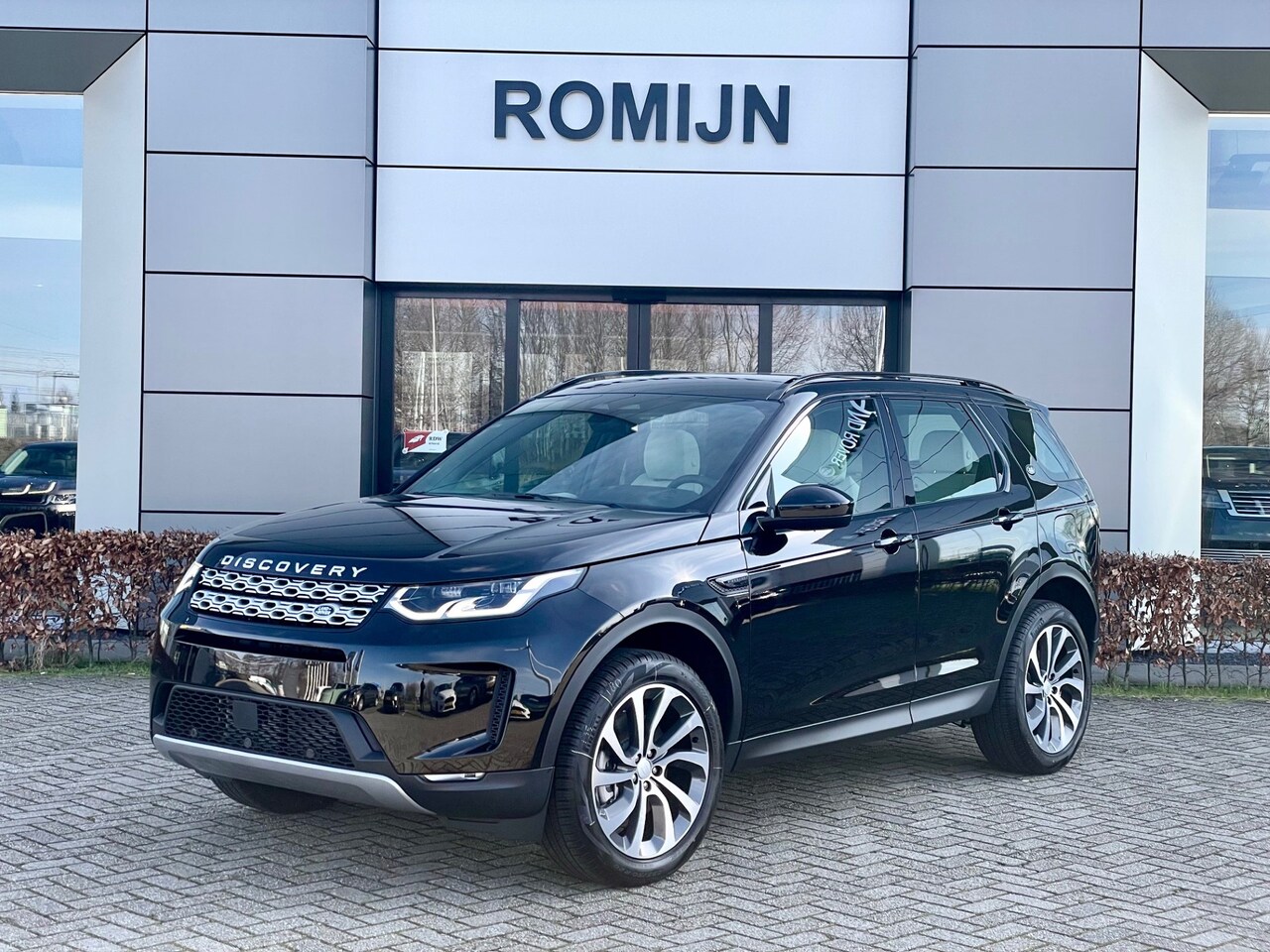 Land Rover Discovery Sport - P300e 1.5 SE PANORAMADAK HUD - AutoWereld.nl