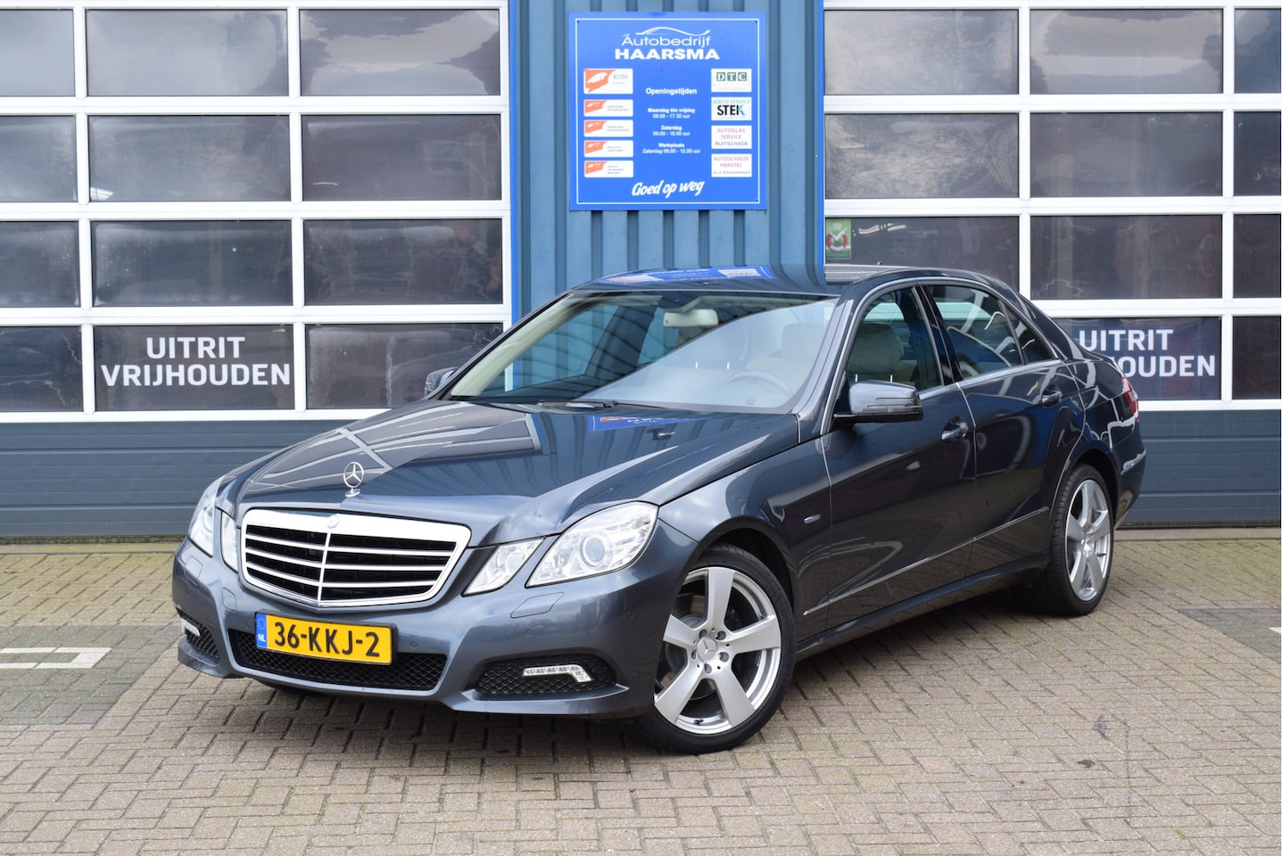 Mercedes-Benz E-klasse - 350 CDI Avantgarde Trekhaak Navi Leer - AutoWereld.nl