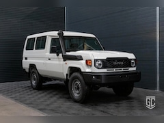 Toyota Land Cruiser - GRJ78