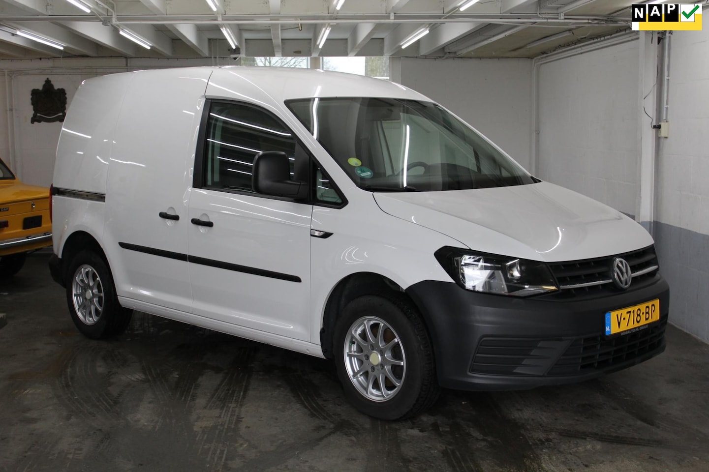 Volkswagen Caddy - 1.6 TDI L1H1 BMT Trendline 1.6 TDI L1H1 BMT Trendline - AutoWereld.nl