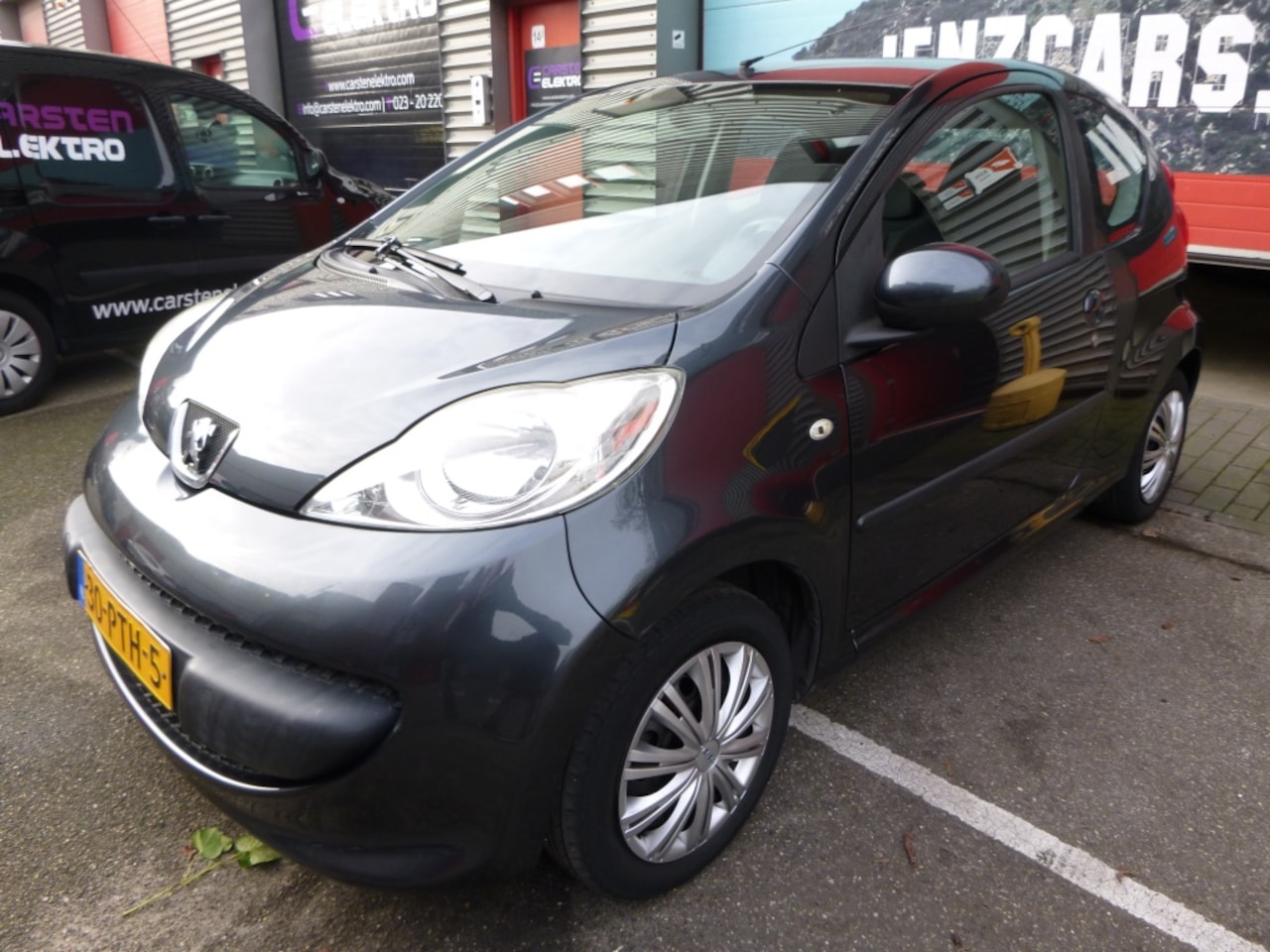 Peugeot 107 - 1.0-12V XS 1.0-12V XS - AutoWereld.nl