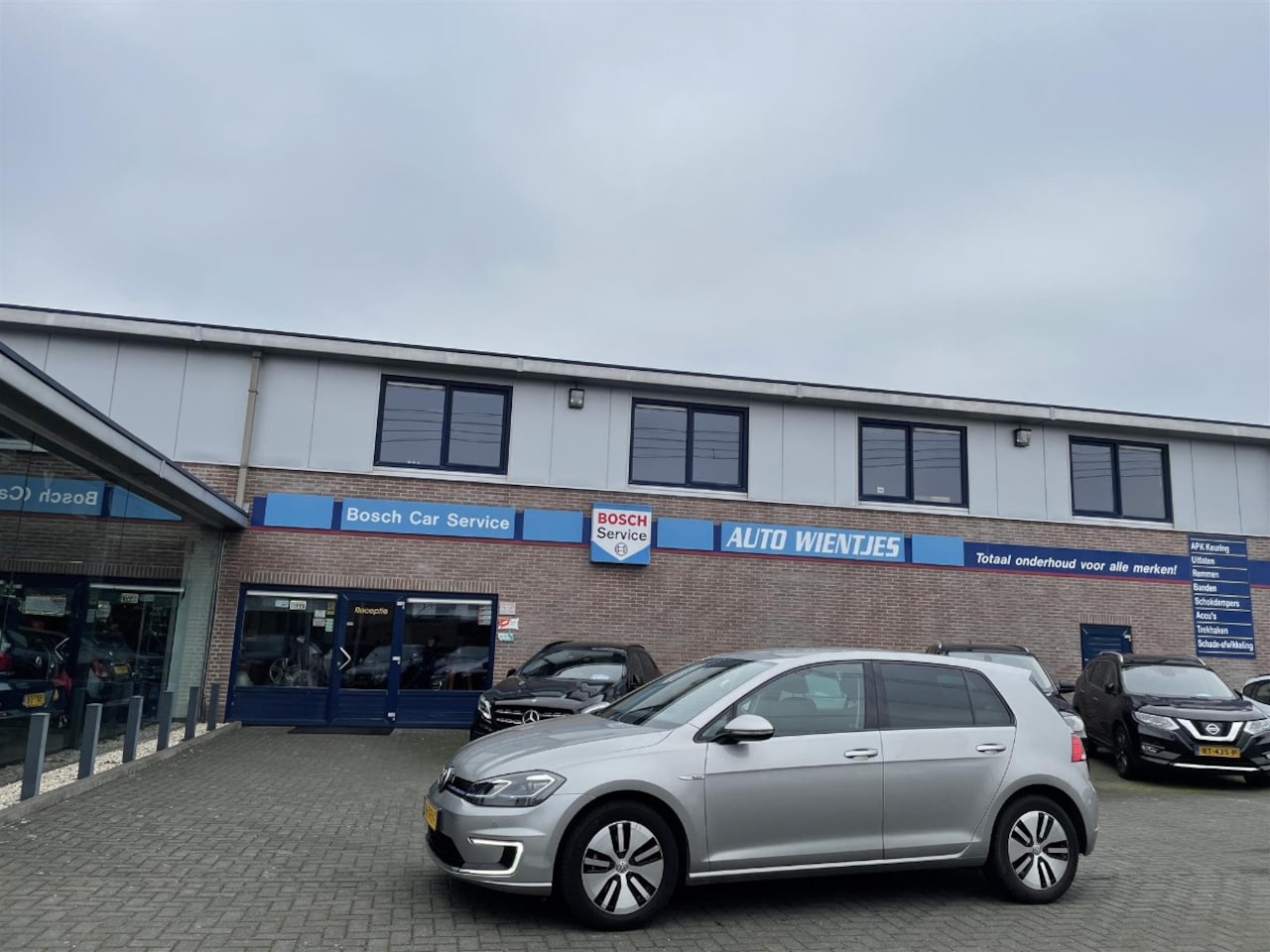 Volkswagen e-Golf - AUT | COMFORT 5-DRS | NAVI - AutoWereld.nl