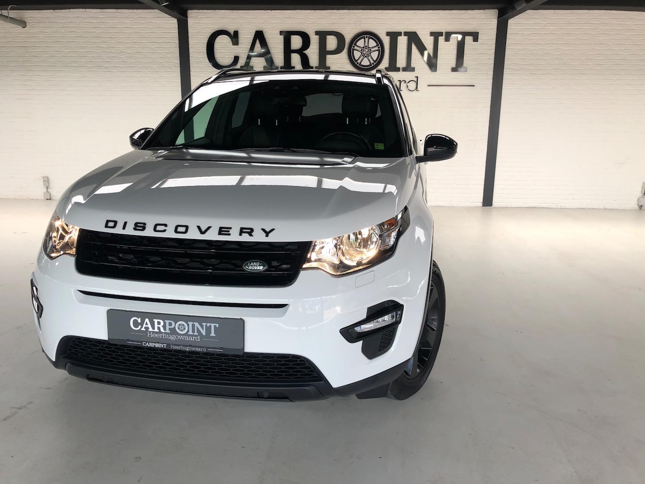 Land Rover Discovery Sport - 2.0 eD4 E-Capability Urban Series Pure 2018 - AutoWereld.nl