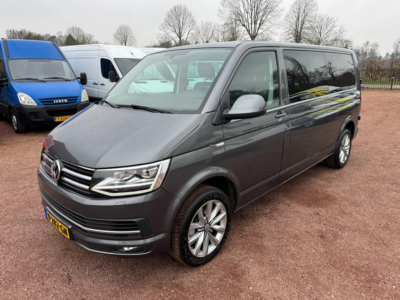 Volkswagen Transporter - 2.0 TDI 204PK L2H1 DC Highline 1e Eig. Automaat Dubbel Cabine - AutoWereld.nl