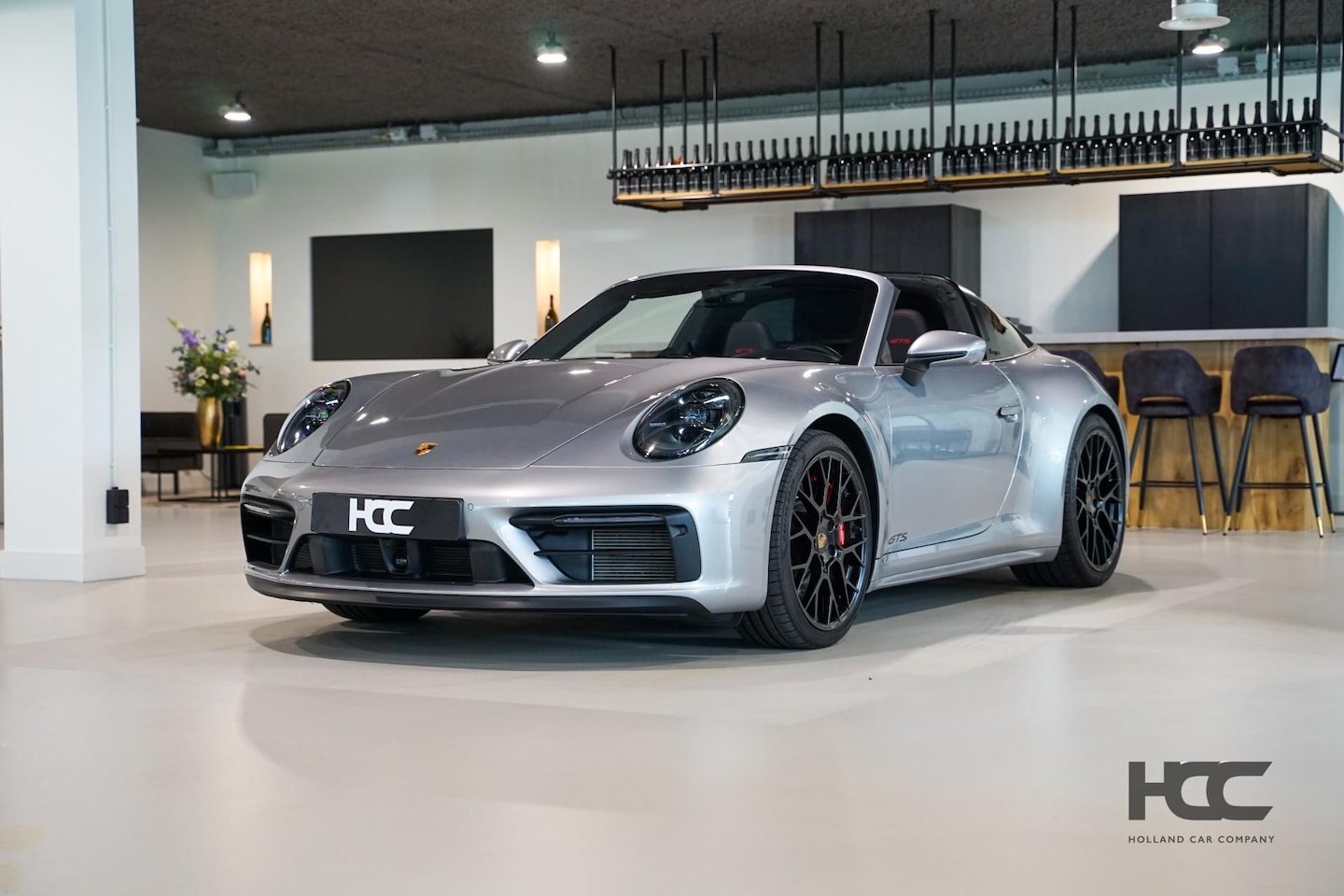 Porsche 911 Targa - 3.0 4 GTS | Achterasbesturing | 18-wegs stoelen | Sport Design - AutoWereld.nl