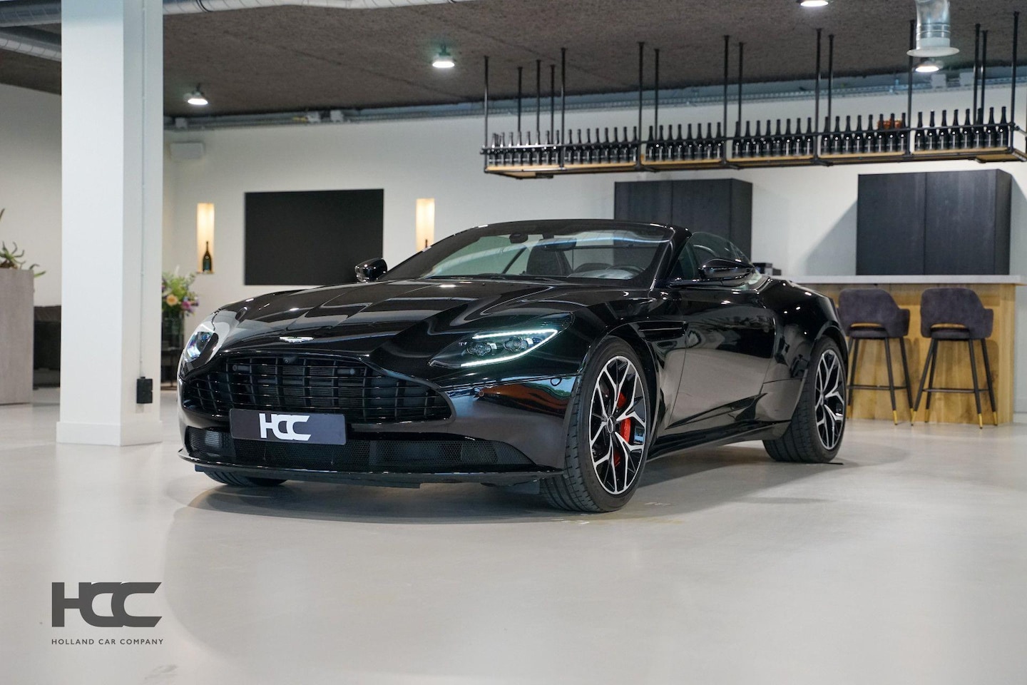 Aston Martin DB11 Volante - 4.0 V8 | 360 cam | Stoelkoeling - AutoWereld.nl