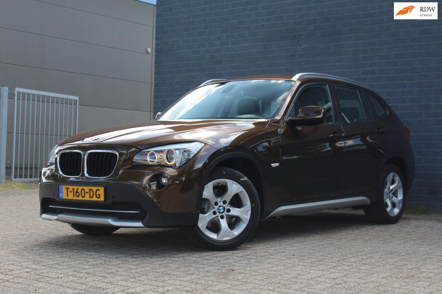 BMW X1 - sDrive18i Executive SDrive18i Executive, Trekhaak, Xenon, ECC, x1 - AutoWereld.nl