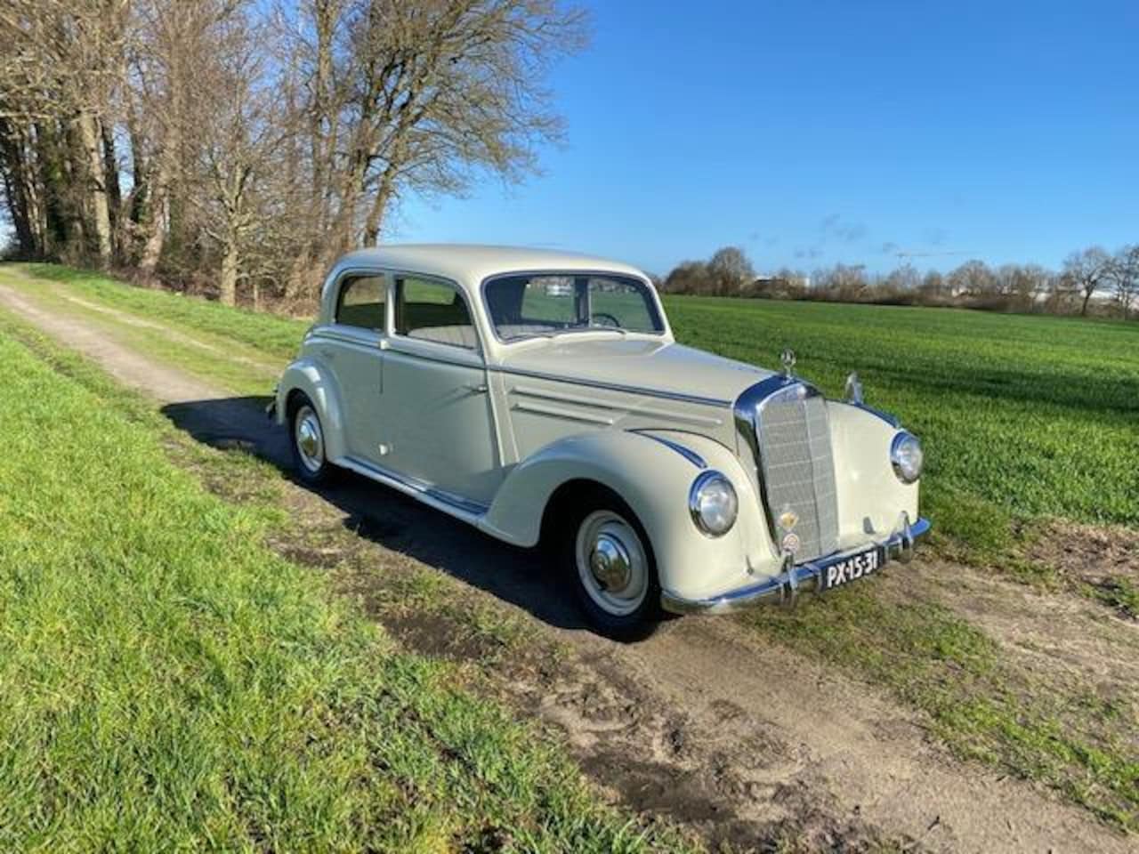 Mercedes-Benz 220 - 220S Sedan W187 Bouwjaar 1953 - AutoWereld.nl