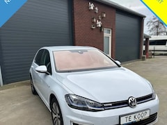 Volkswagen e-Golf - e-Golf