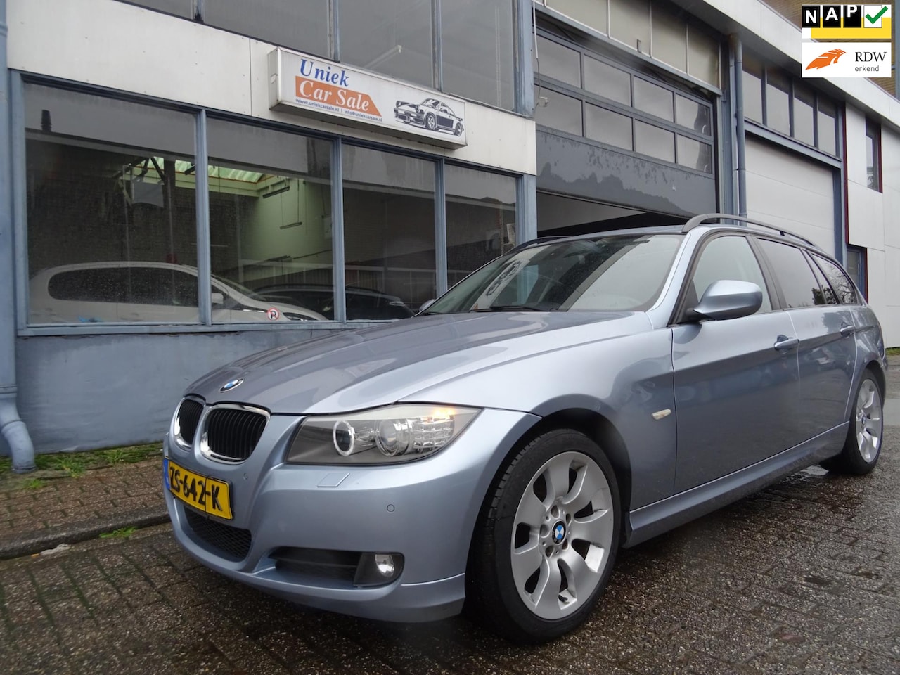 BMW 3-serie Touring - 318i High Executive 318i High Executive - AutoWereld.nl