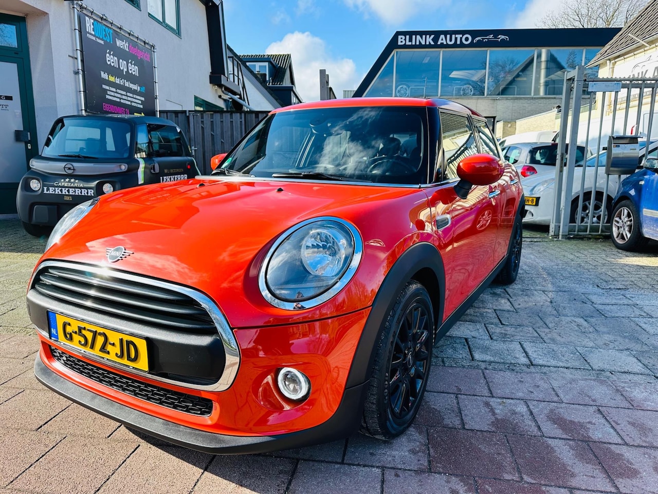 MINI One - 1.5 Salt Oranje Garantie Apk - AutoWereld.nl