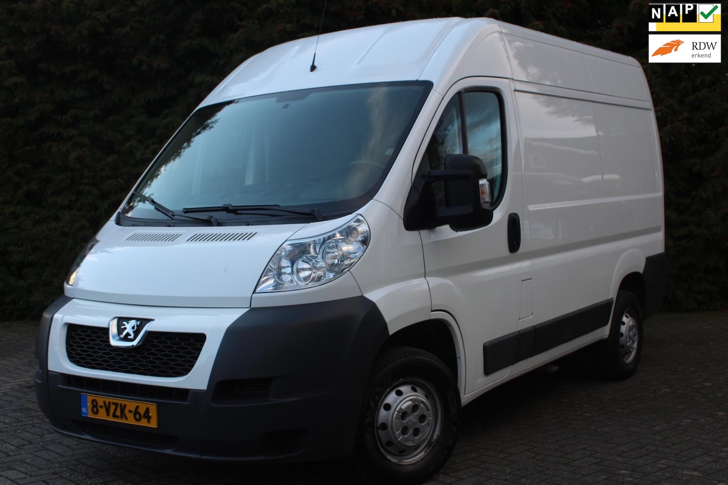 Peugeot Boxer - 333 2.2 HDI L1H2 333 2.2 HDI L1H2 - AutoWereld.nl