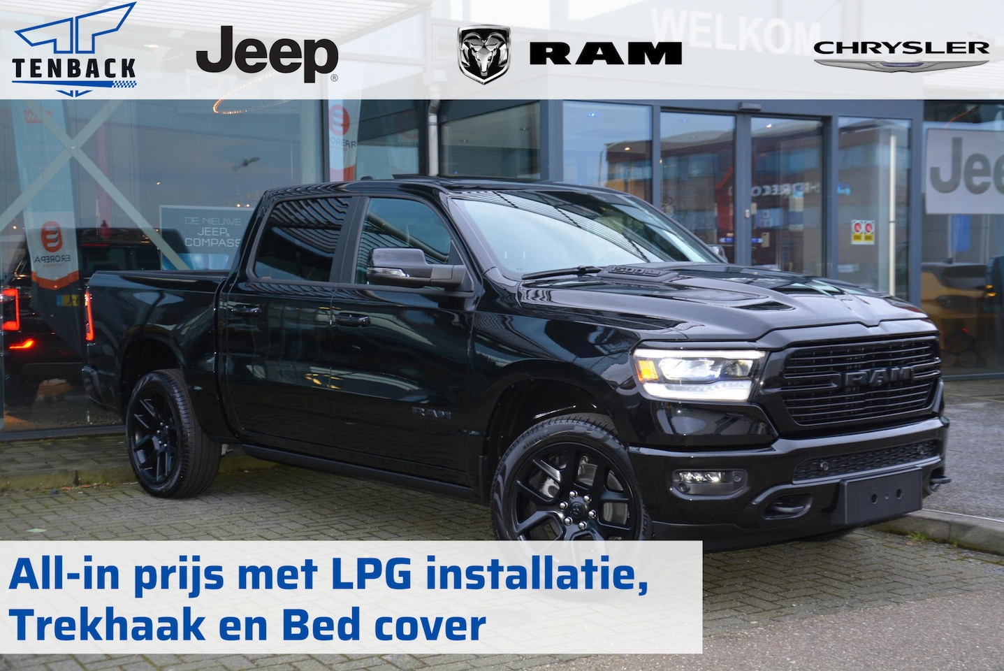 Dodge Ram 1500 - 5.7 V8 4x4 Crew Cab Laramie Night Edition | Luchtvering | Rijklaar - AutoWereld.nl