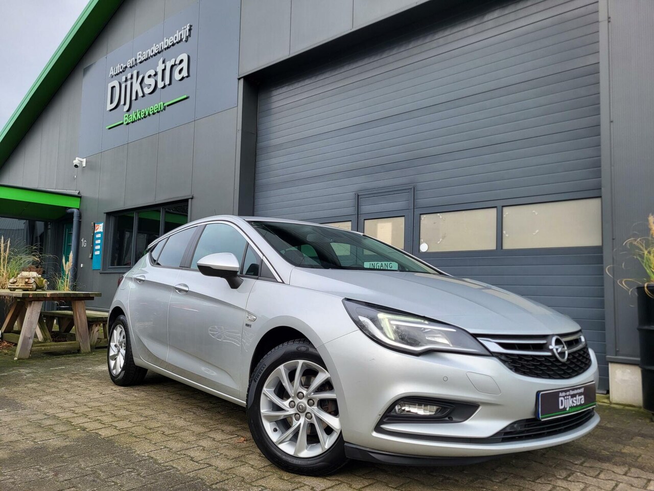 Opel Astra - 1.4 Turbo 120 Jaar Edition AUTOMAAT! Airco/ AppleCarPlay/ AndroidAuto!!