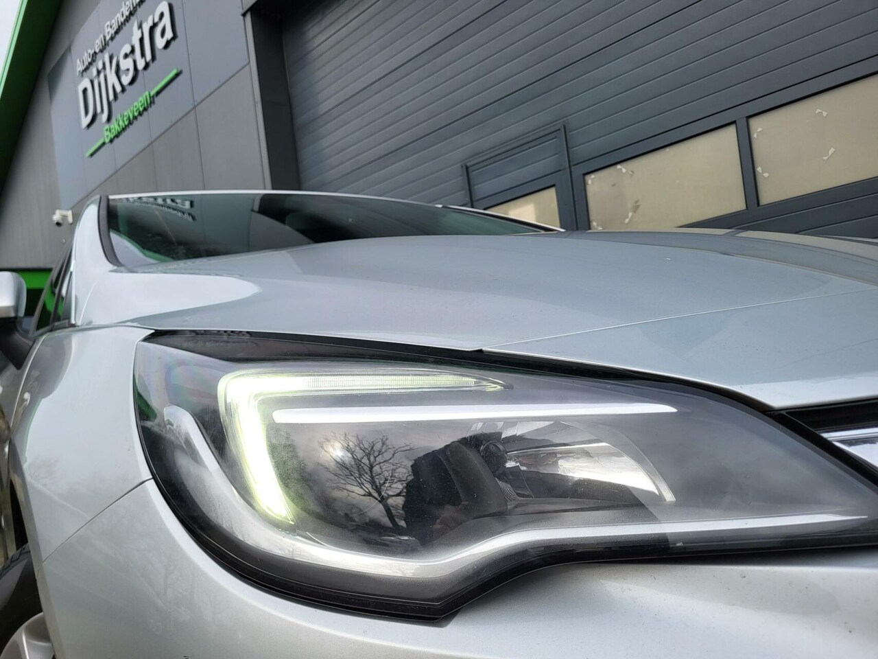 Opel Astra - 1.4 Turbo 120 Jaar Edition AUTOMAAT! Airco/ AppleCarPlay/ AndroidAuto!!