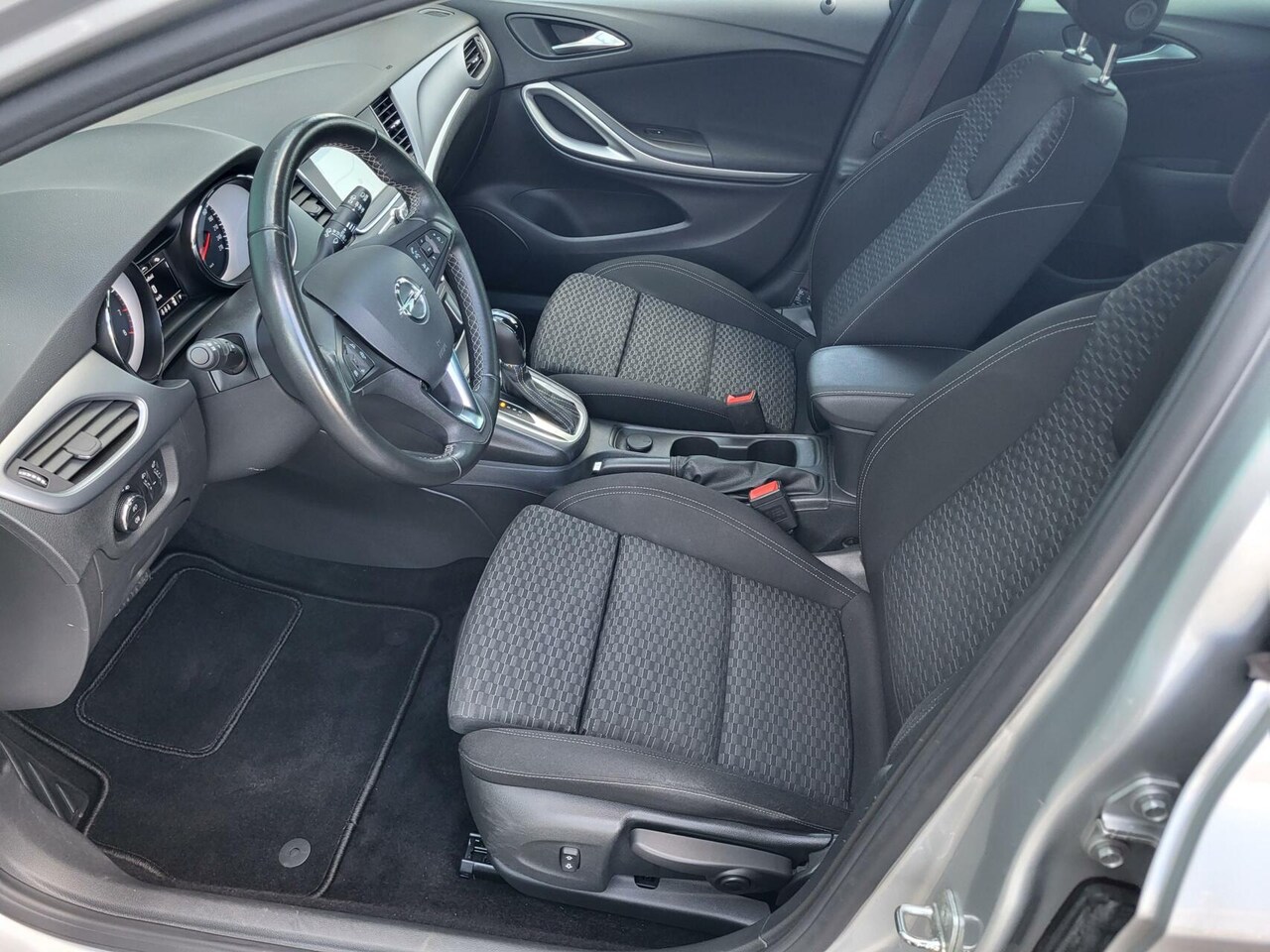Opel Astra - 1.4 Turbo 120 Jaar Edition AUTOMAAT! Airco/ AppleCarPlay/ AndroidAuto!!
