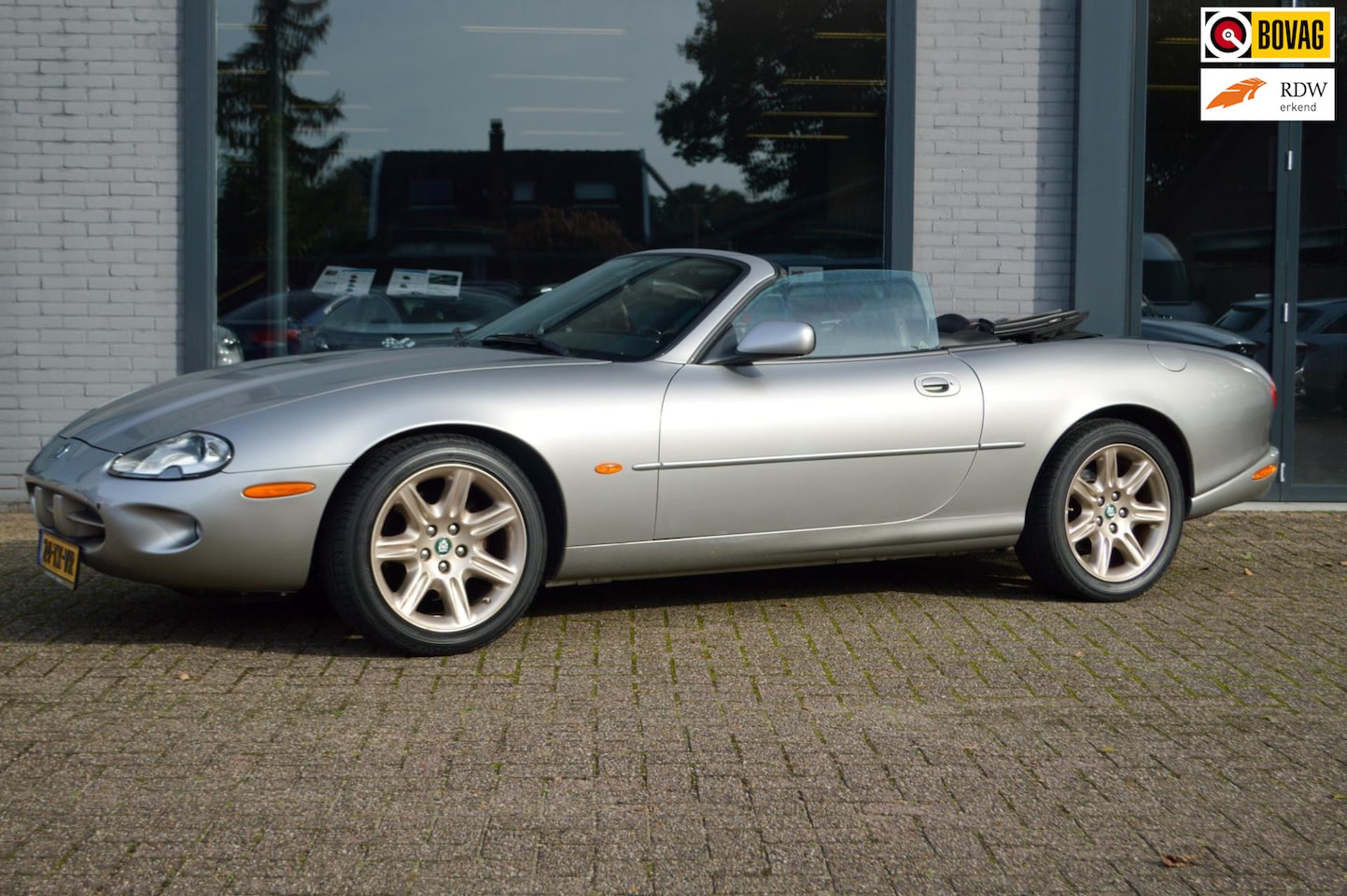 Jaguar XK8 - 4.0 V8 Convertible | Automaat | Leder - AutoWereld.nl