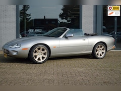 Jaguar XK8 - 4.0 V8 Convertible | Automaat | Leder