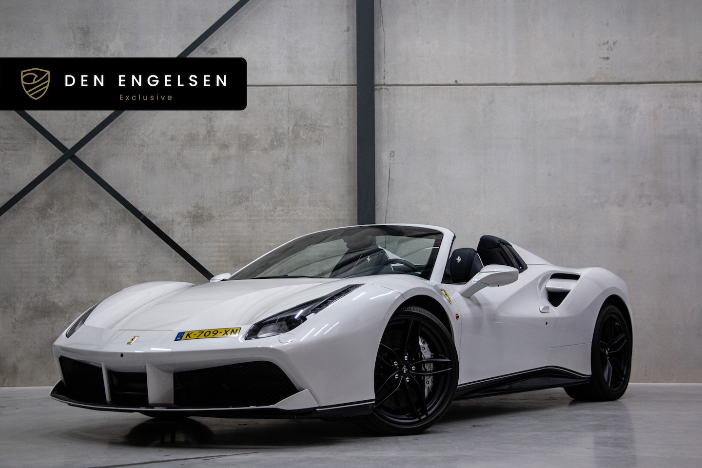 Ferrari 488 - 3.9 Spider HELE | Tailor Made | Ceramic | Lift | Bianco Lyana + Blu Pozzi | €469.039 NP | - AutoWereld.nl