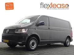 Volkswagen Transporter - 2.0 TDI L2 Highline Aut- Park Assist, Trekhaak, Cruise, Clima