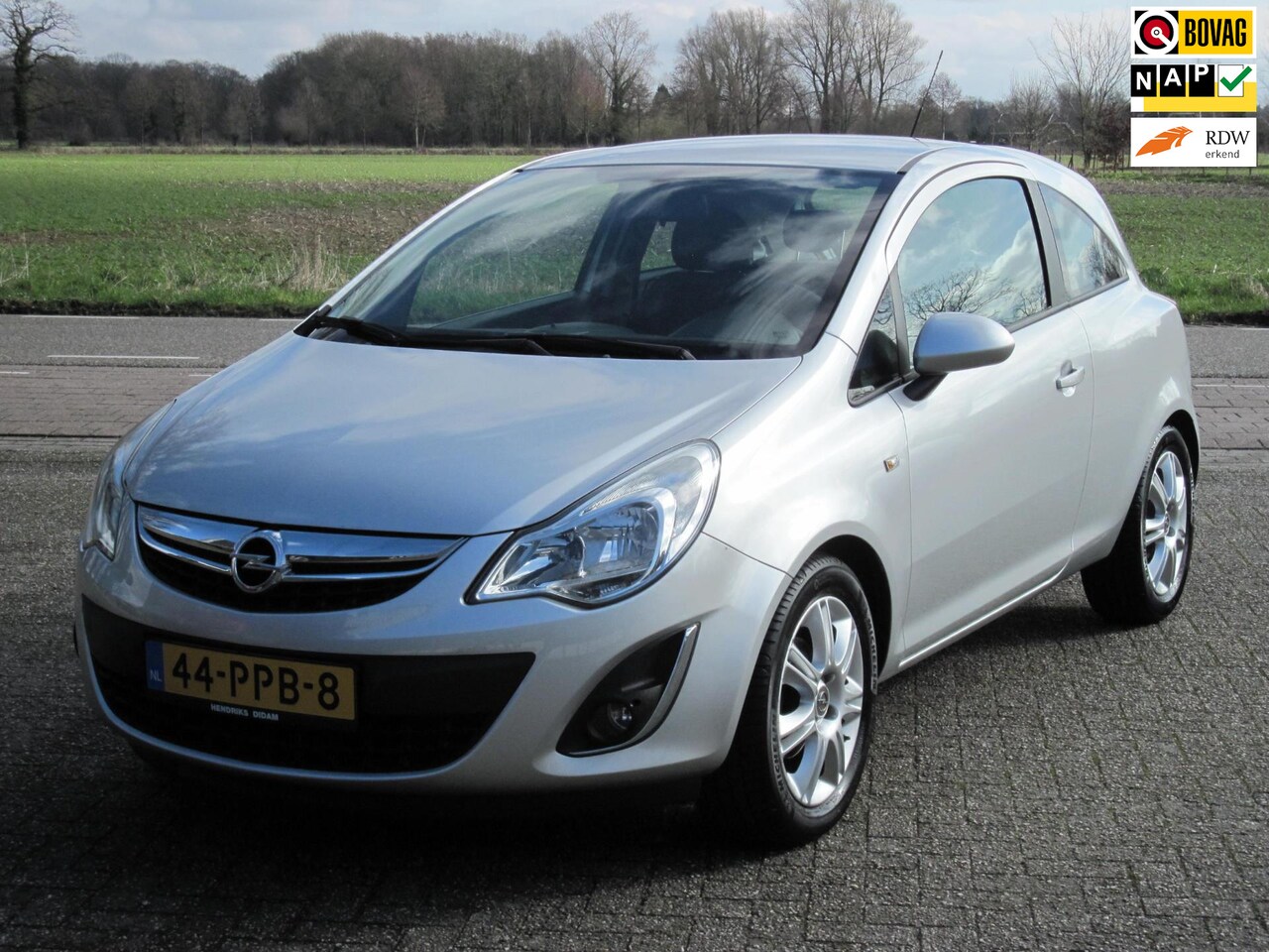 Opel Corsa - 1.2-16V Edition AUTOMAAT - AutoWereld.nl