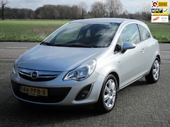 Opel Corsa - 1.2-16V Edition AUTOMAAT