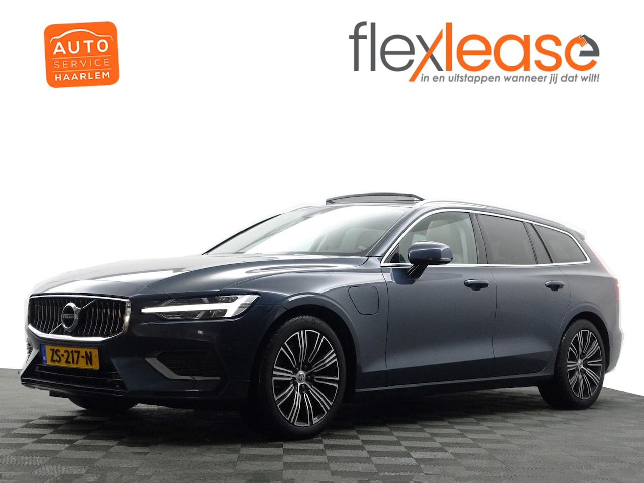 Volvo V60 - 2.0 T8 Twin Engine AWD Inscription- Panodak, Head Up, Memory, Blis, Xenon Led, Sport Leder - AutoWereld.nl