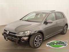 Volkswagen Golf - 1.6 Pano dak Navi motor schade