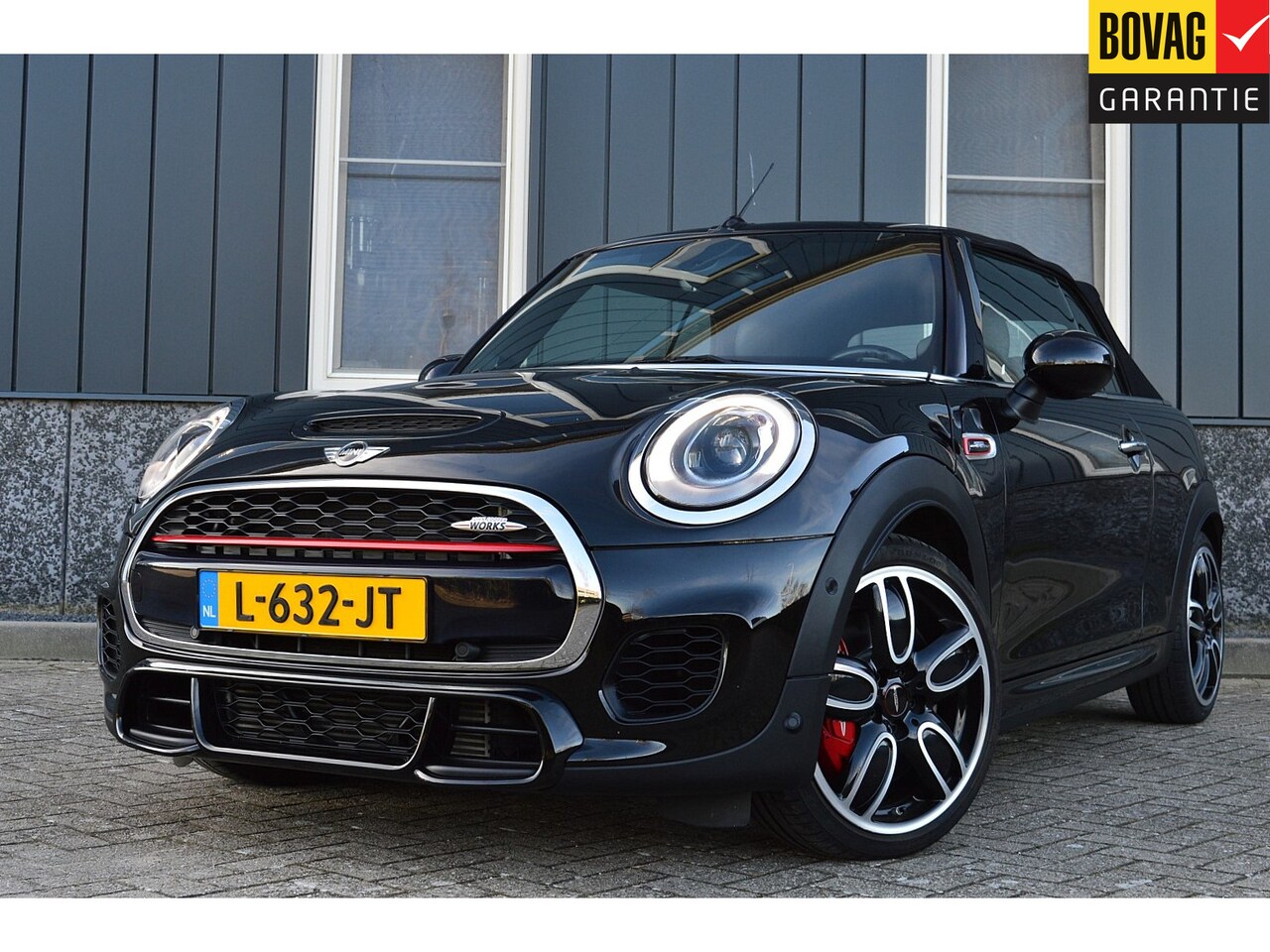 MINI Cabrio - 2.0 John Cooper Works Chili Rijklaarprijs-Garantie Leder Sport Interieur Led Navigatie Cam - AutoWereld.nl