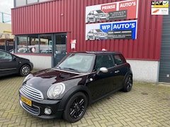 MINI One - 1.6 Holland street Chili met leder en navigatie