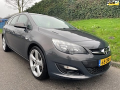 Opel Astra Sports Tourer - 1.7 CDTi - Navi - Clima - 19 inch LMV