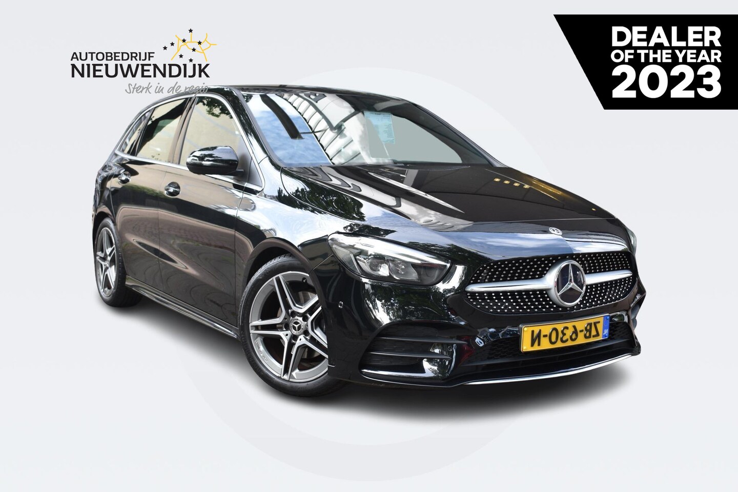 Mercedes-Benz B-klasse - 180 AMG Business Solution AUTOMAAT / 18 INCH AMG VELGEN / NAVIGATIE FULL MAP / STOELVERWAR - AutoWereld.nl