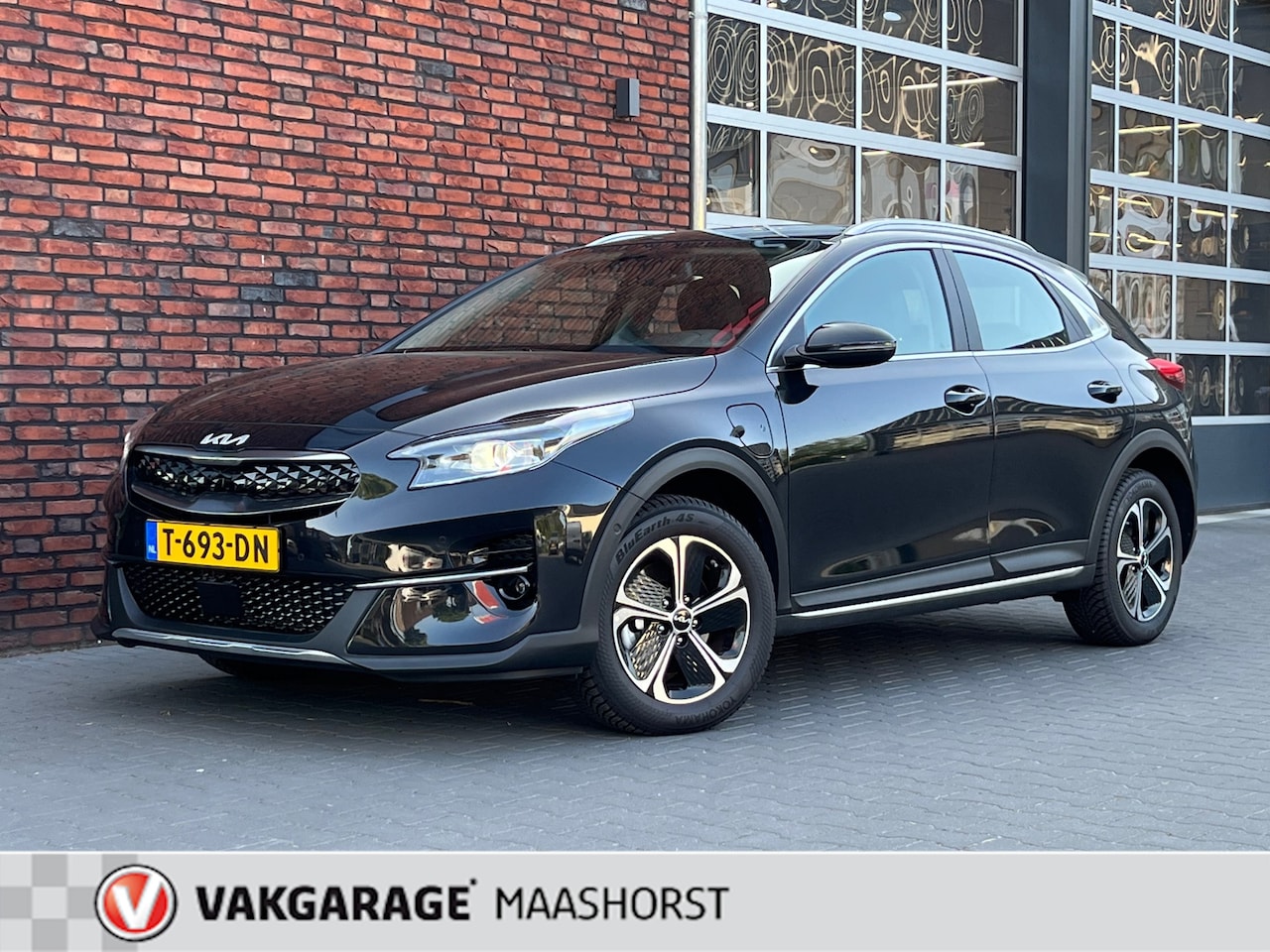 Kia XCeed - 1.6 GDi PHEV DynamicPlusLine Adapt.Cruise/AchteruitrijCam./KeylessEntry&Go/Navi/LED/PDC/DA - AutoWereld.nl