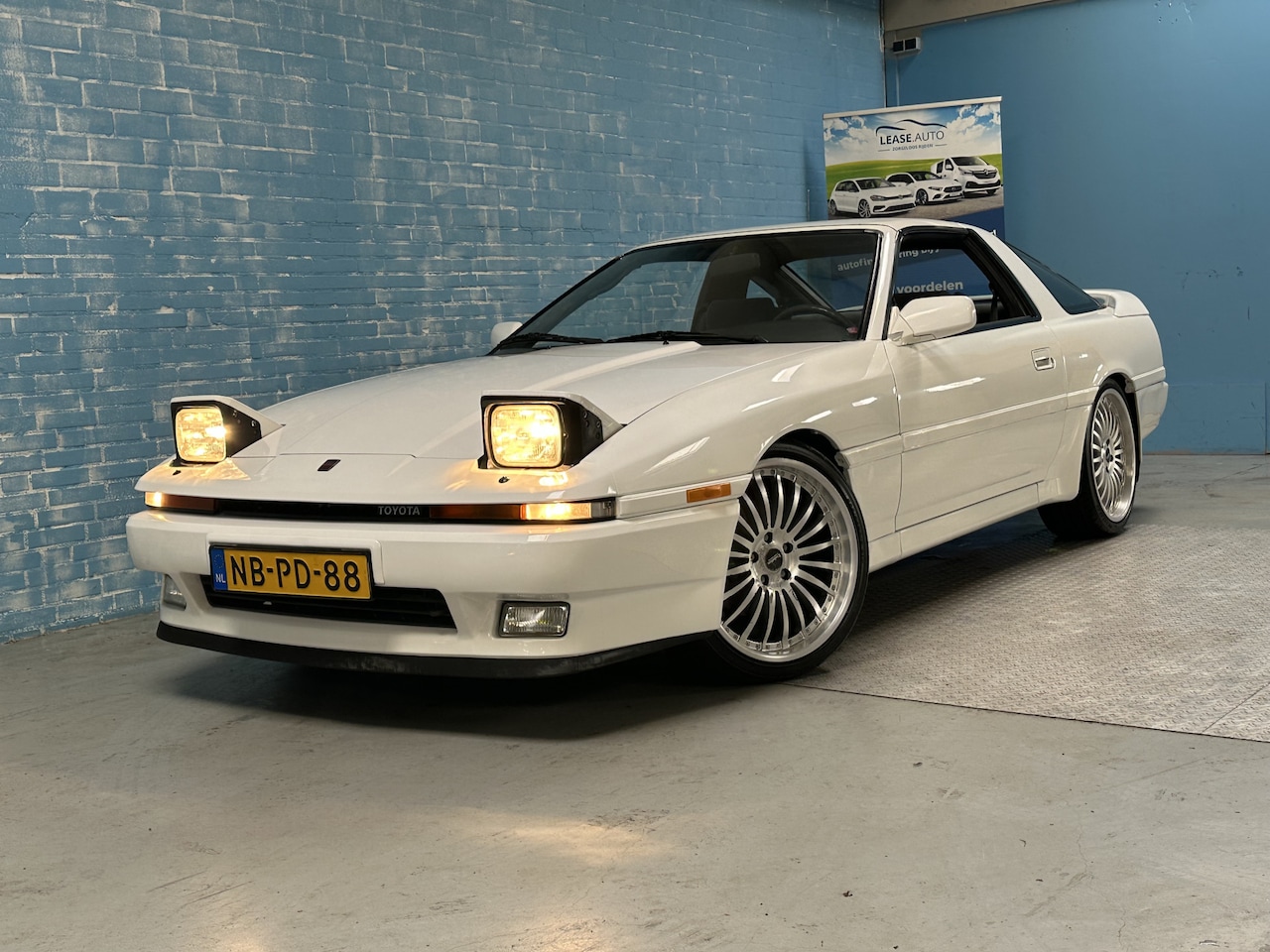 Toyota Supra - 3.0i TC 24 AIRCO CRUISE NAVI LMV Auto is goede onderhouden - AutoWereld.nl