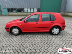 Volkswagen Golf - 1.8-5V Comfortline