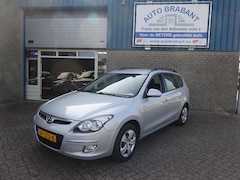 Hyundai i30 CW - 1.4i Blue Dynamic BOEKJES EN NAP AANWEZIG