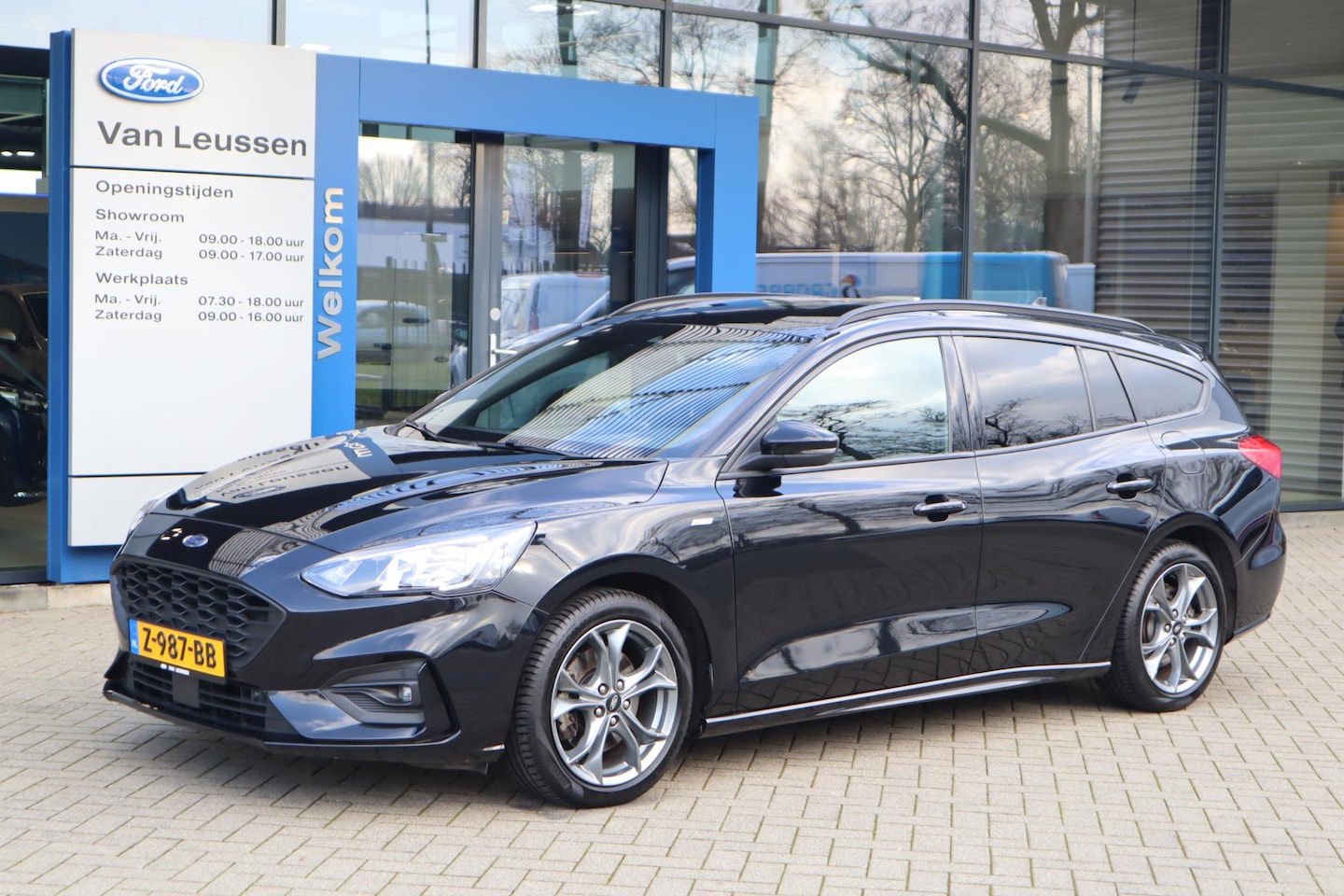 Ford Focus - 1.0 ECOBOOST 155PK HYBRID ST-LINE NAVI CAMERA CLIMA STOEL+STUURVERW. KEYLESS PARK-SENSOREN - AutoWereld.nl