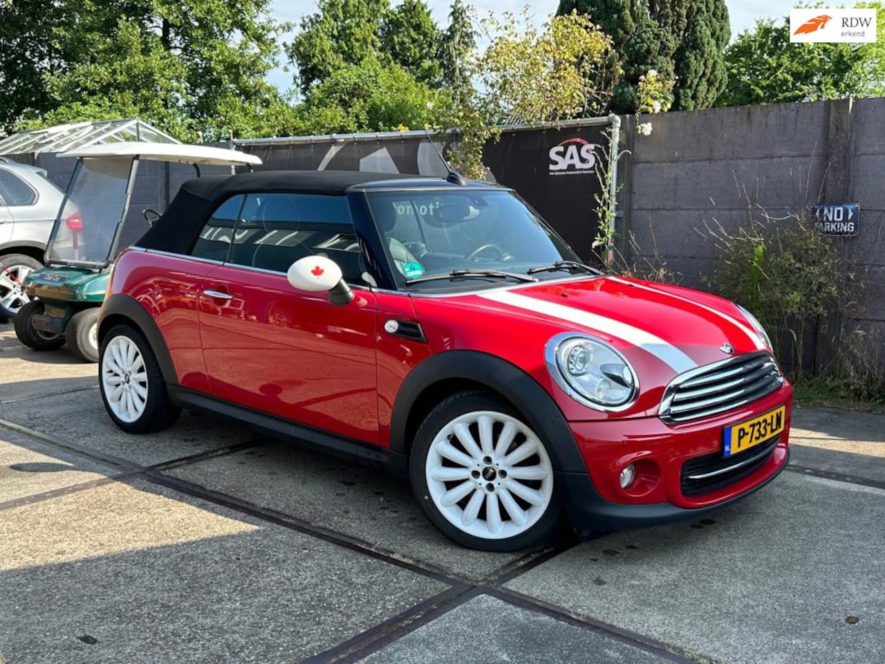 MINI Cabrio - 1.6 Cooper Chili LCI II - AutoWereld.nl