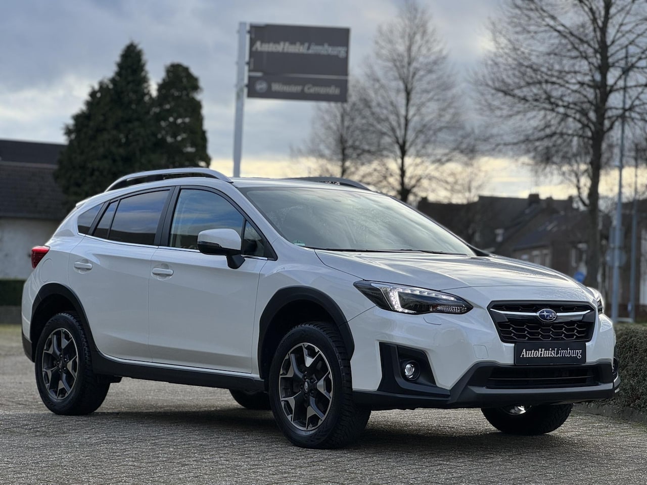 Subaru XV - 1.6i Pure 4WD|Plus Eye Sight|Apple CarPlay|Pano|Camera|7.000 km! - AutoWereld.nl