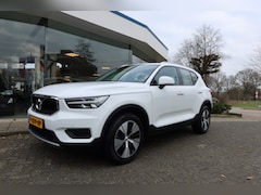 Volvo XC40 - 2.0 B3 MildHybrid Momentum Business I PARK ASSIST I TREKHAAK