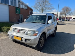 Mitsubishi Pajero - 3.2 Di-D GLS HR