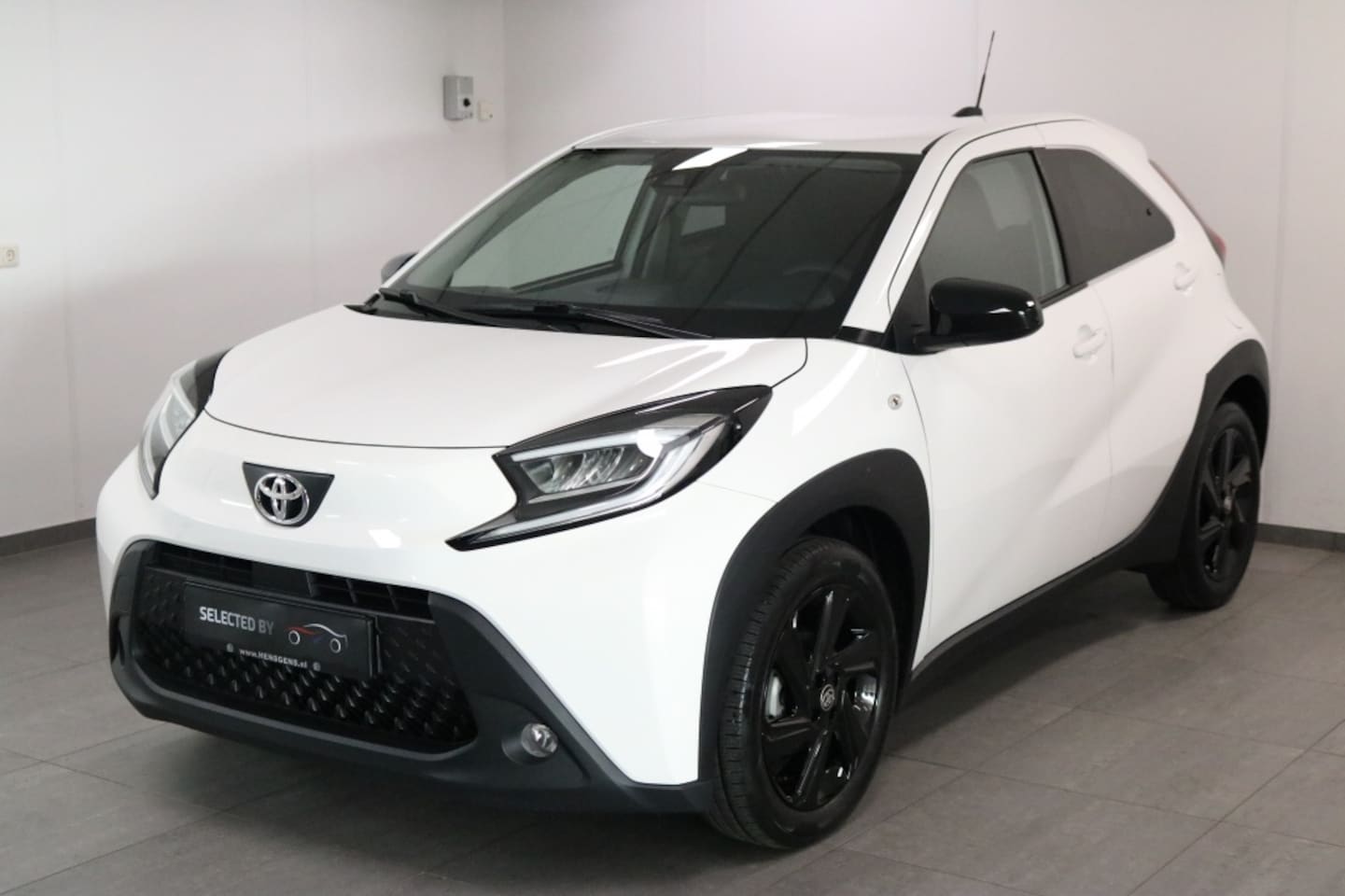 Toyota Aygo X - 1.0 VVT-i MT first | Trekhaak! - AutoWereld.nl