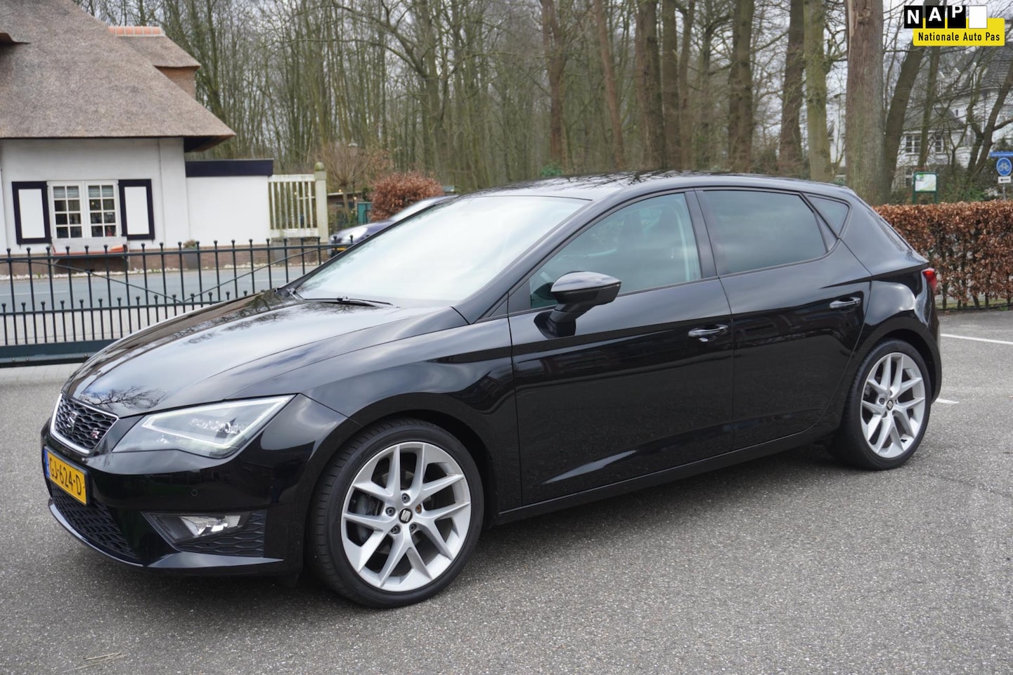 Seat Leon - 1.4 TSI ACT FR Dynamic Navi Pdc Lm VelgenTrekhaak - AutoWereld.nl