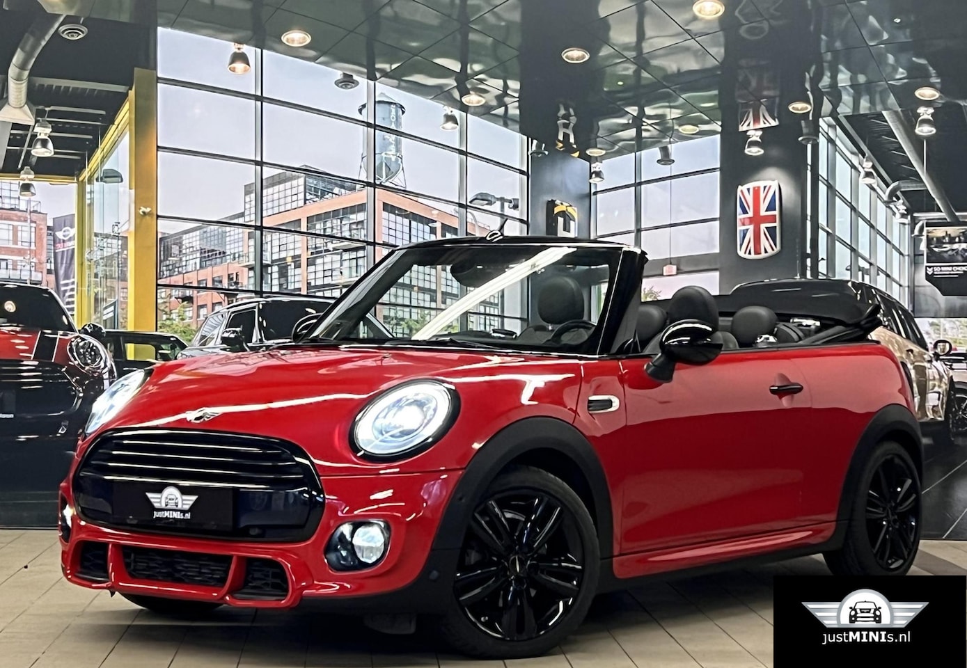 MINI Cabrio - Cooper AUT 136 pk JCW-pakket LEDER NAVI LED HK - AutoWereld.nl