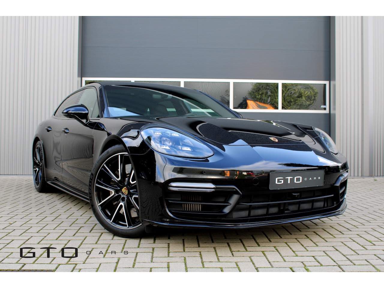 Porsche Panamera Sport Turismo - Sport Turismo 4.0 Turbo Akrapovic /Carbon / Surround camera / BOSE - AutoWereld.nl